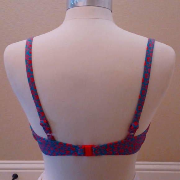 Cleo Swim Top - Picture 2 of 8